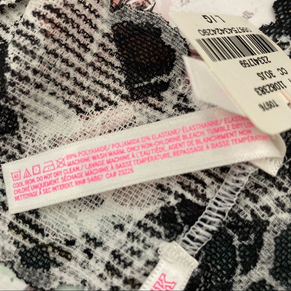 PINK Victoria’s Secret Thong - Picture 5 of 6